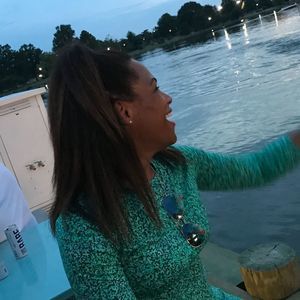 Meet your Posher, Tiffany